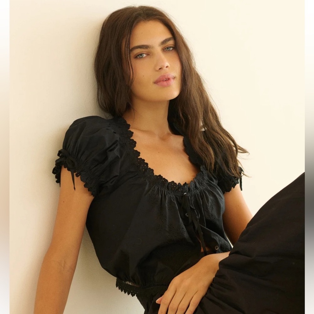 Doen Nera Eyelet Ruffle Organic Cotton Crop Top medium